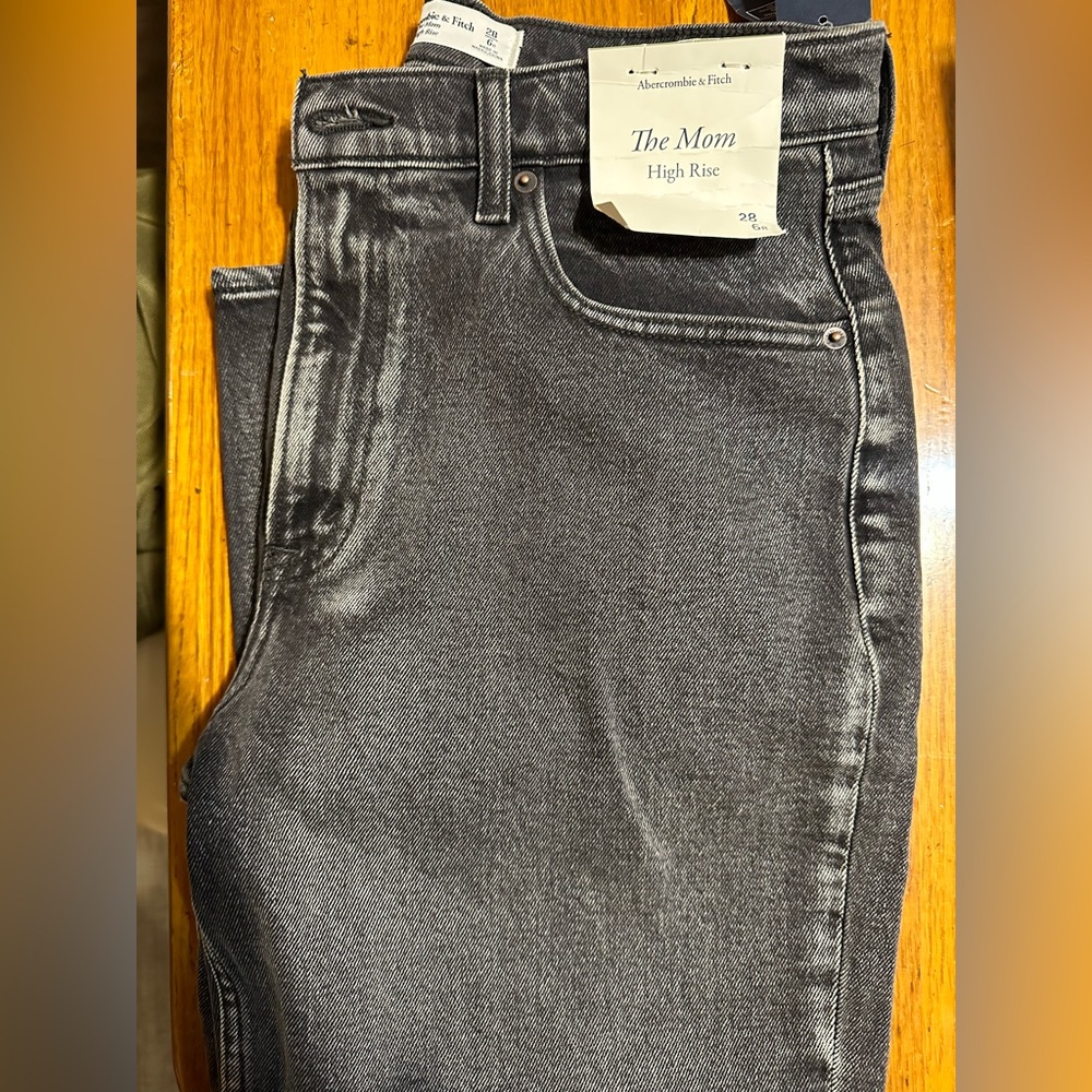 Abercrombie High Rise Mom Jean
